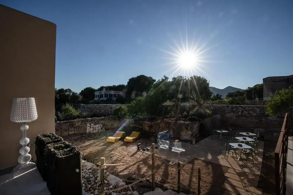 Bed & Breakfast Setteminne Resort Design Favignana Italy